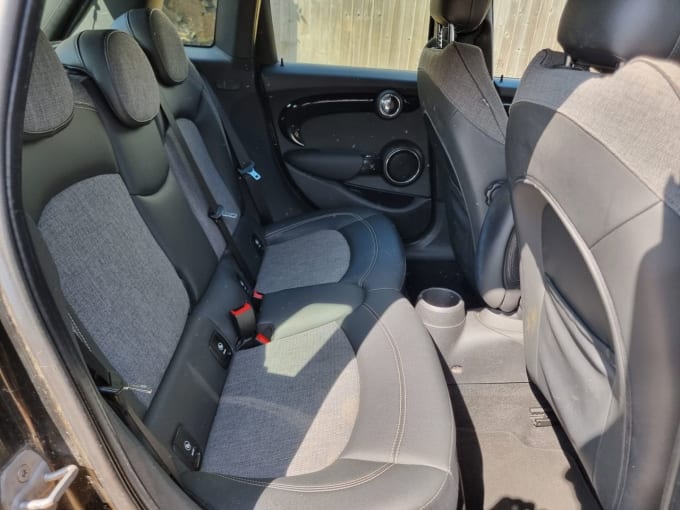 2025 Mini Hatch