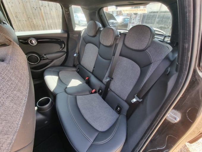 2025 Mini Hatch
