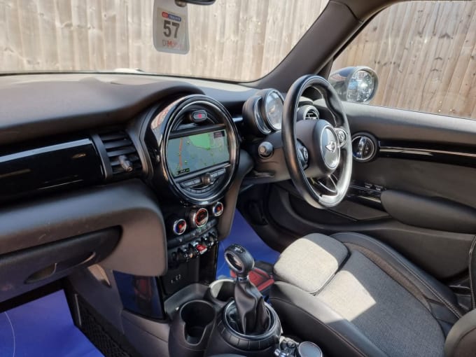 2025 Mini Hatch