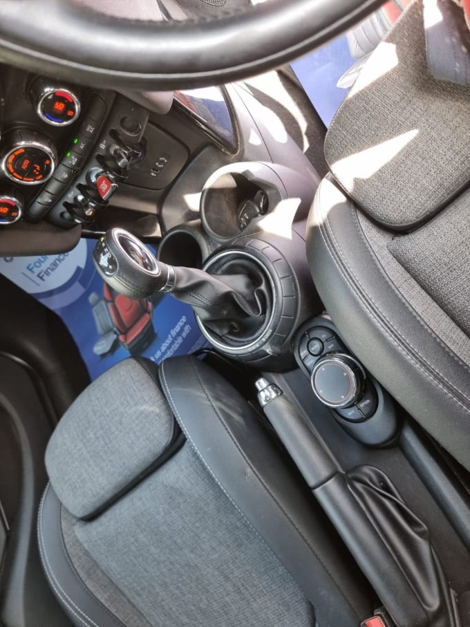 2025 Mini Hatch