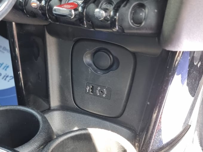 2025 Mini Hatch