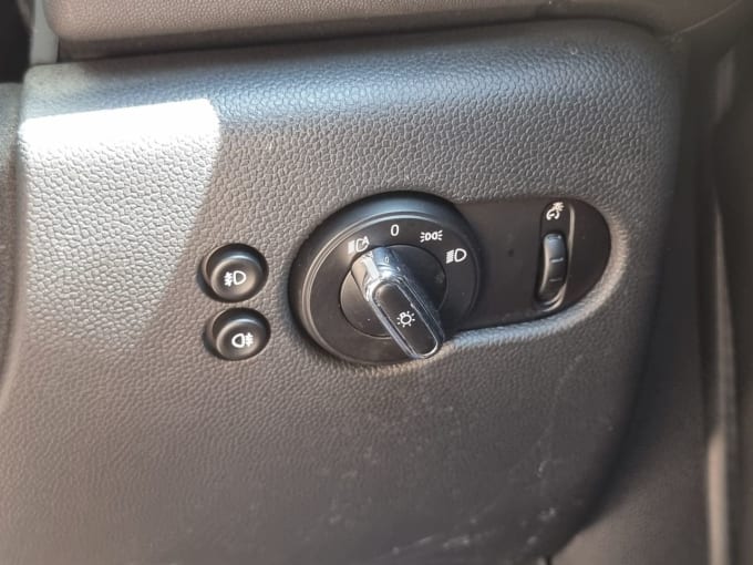 2025 Mini Hatch