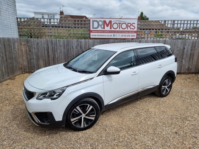2025 Peugeot 5008