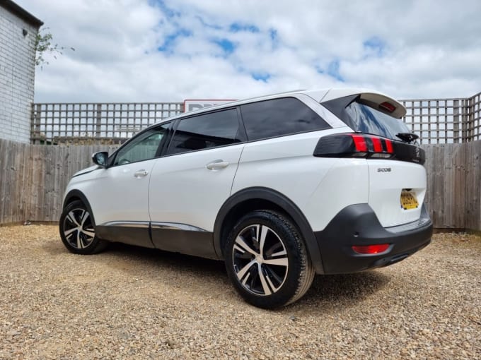 2025 Peugeot 5008
