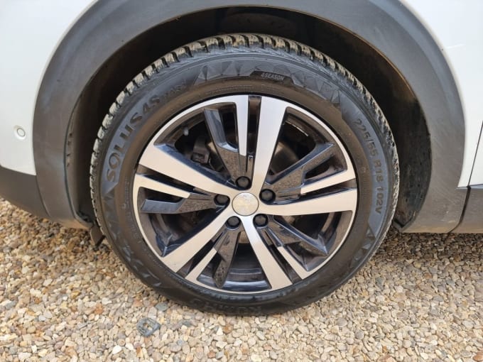 2025 Peugeot 5008