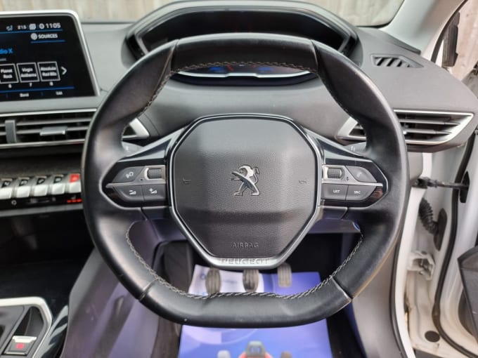 2025 Peugeot 5008