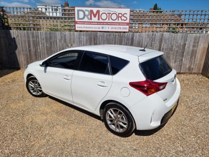 2025 Toyota Auris