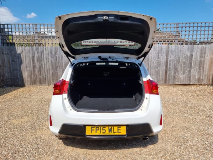 2025 Toyota Auris