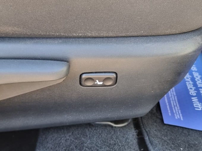 2025 Toyota Auris
