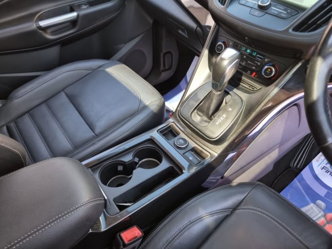2025 Ford Kuga