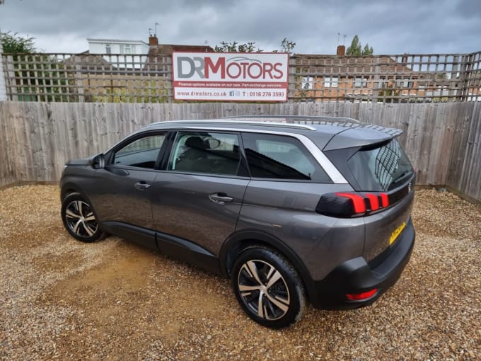 2025 Peugeot 5008