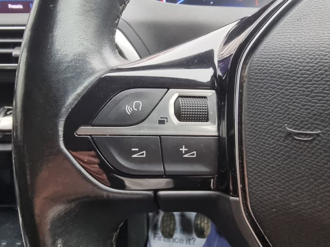 2025 Peugeot 5008