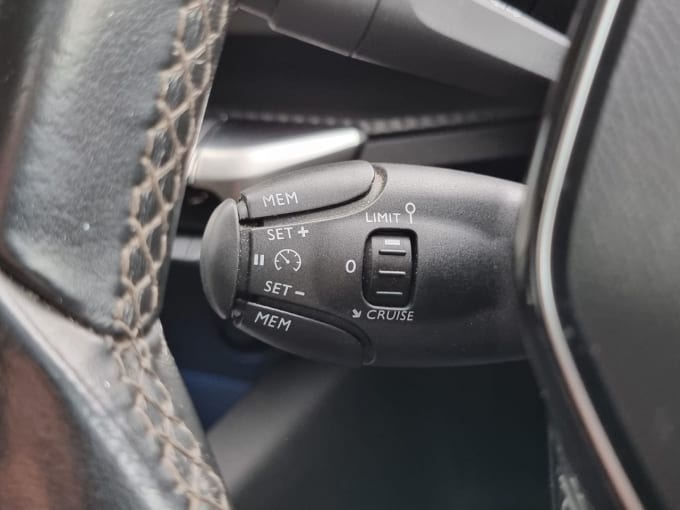 2025 Peugeot 5008