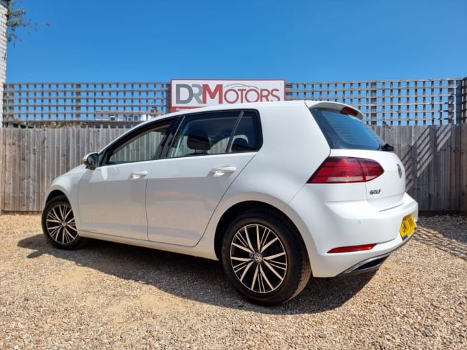 2025 Volkswagen Golf