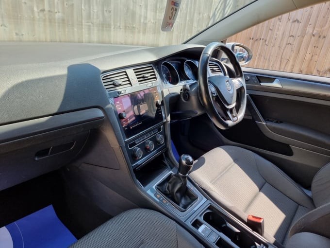 2025 Volkswagen Golf