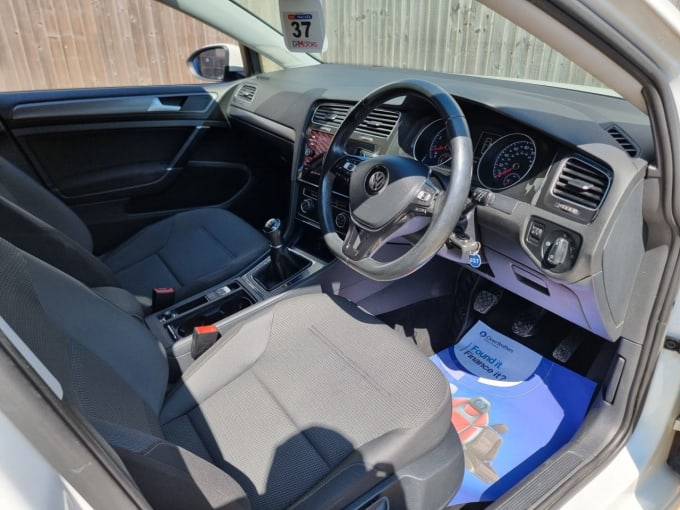 2025 Volkswagen Golf