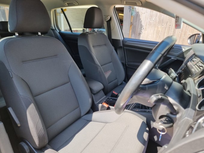 2025 Volkswagen Golf