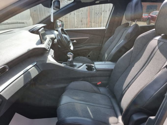 2025 Peugeot 3008