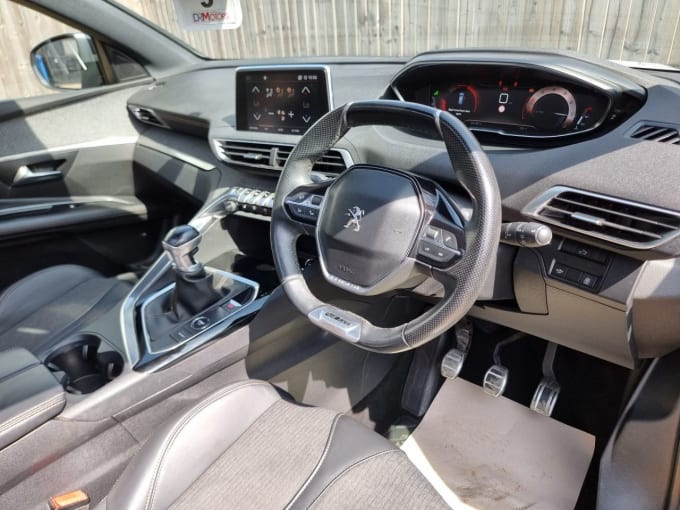 2025 Peugeot 3008