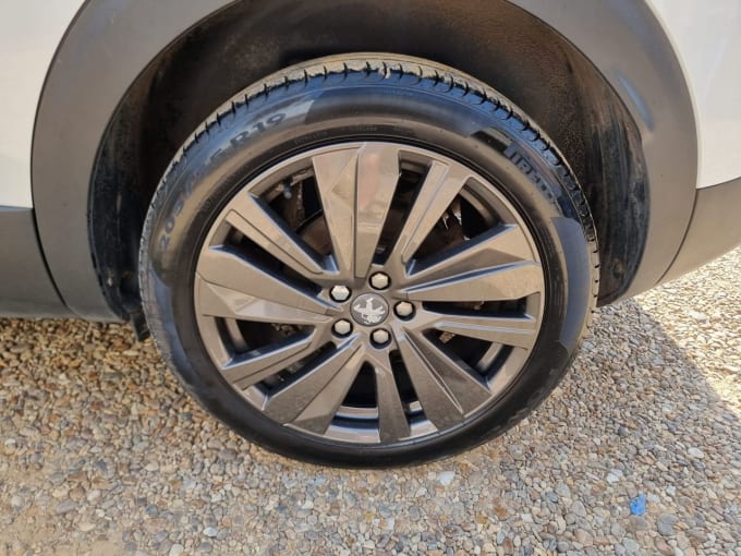 2025 Peugeot 3008