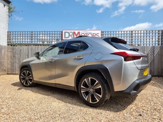 2025 Lexus Ux