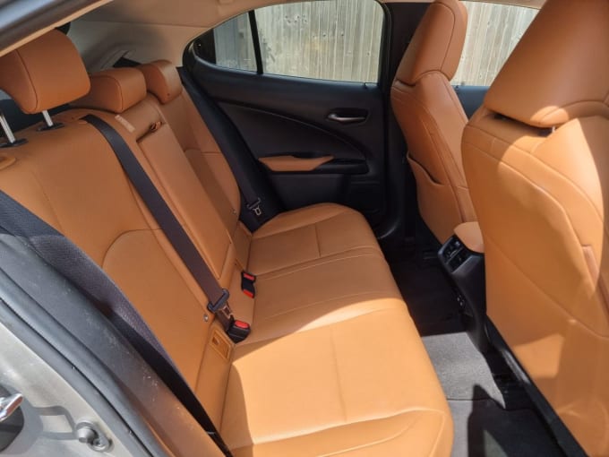 2025 Lexus Ux