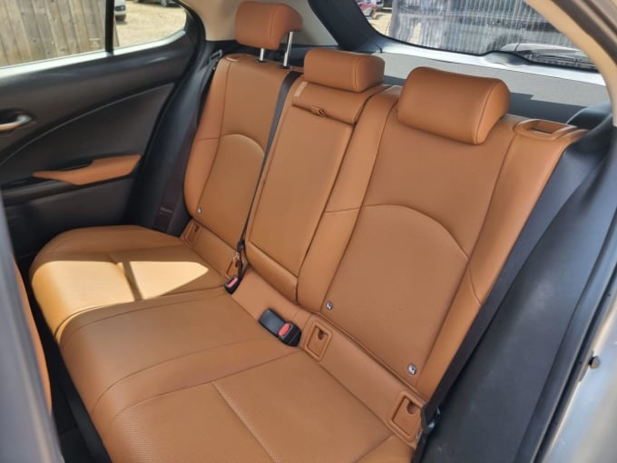 2025 Lexus Ux