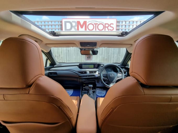 2025 Lexus Ux