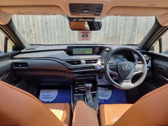 2025 Lexus Ux