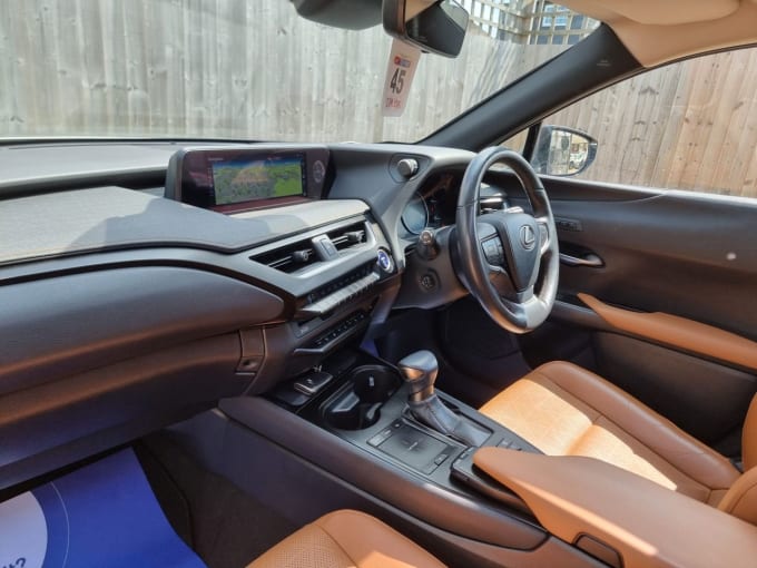 2025 Lexus Ux