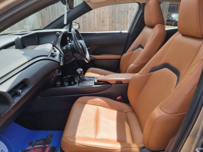 2025 Lexus Ux