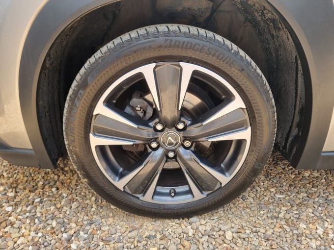 2025 Lexus Ux
