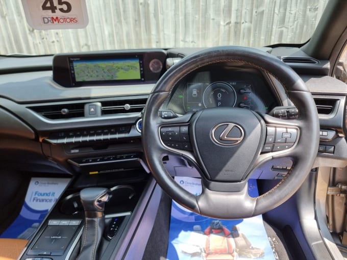2025 Lexus Ux