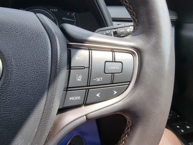 2025 Lexus Ux