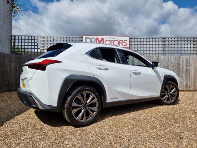 2025 Lexus Ux