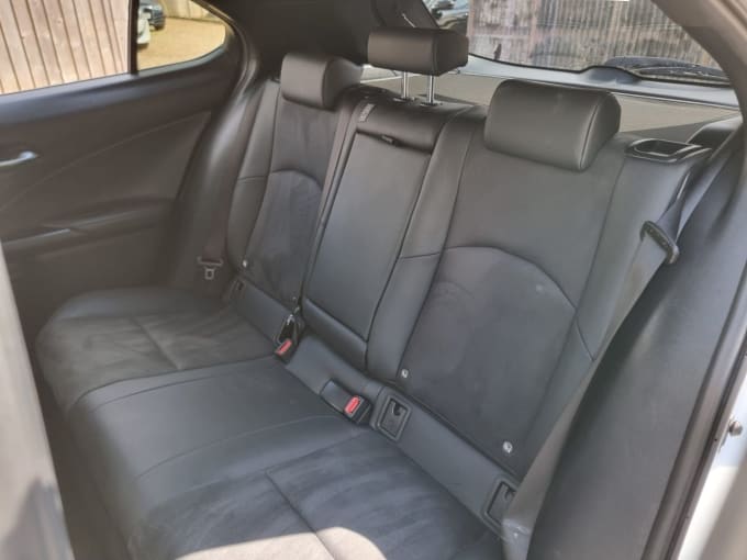 2025 Lexus Ux
