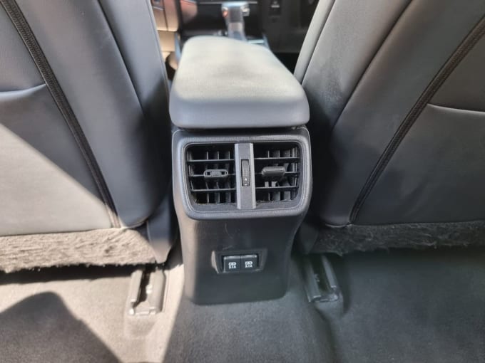 2025 Lexus Ux