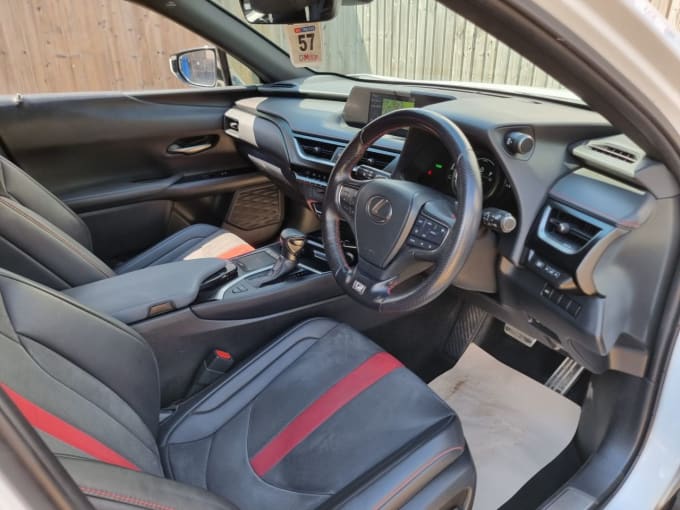 2025 Lexus Ux