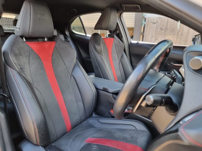 2025 Lexus Ux