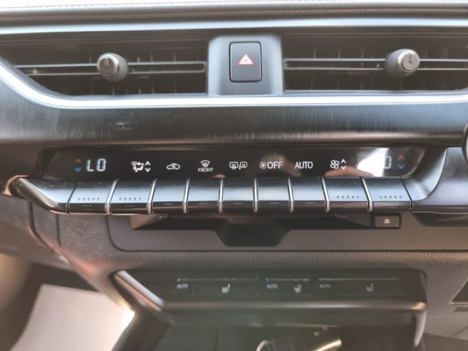 2025 Lexus Ux