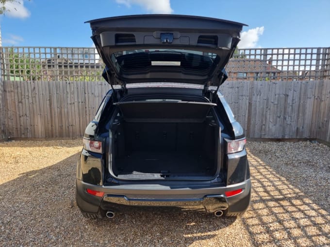 2025 Land Rover Range Rover Evoque