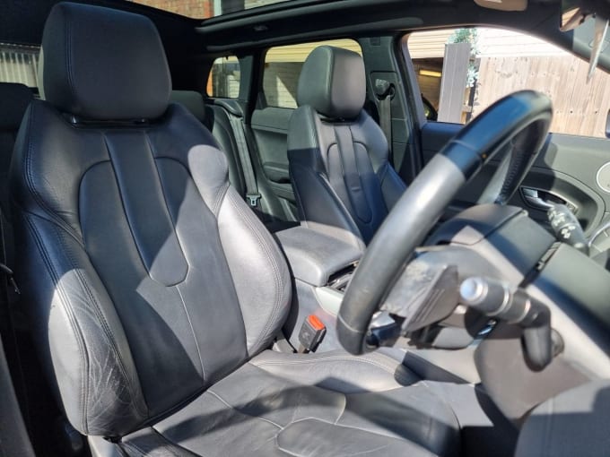 2025 Land Rover Range Rover Evoque