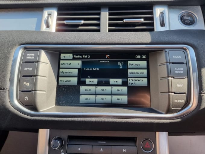 2025 Land Rover Range Rover Evoque