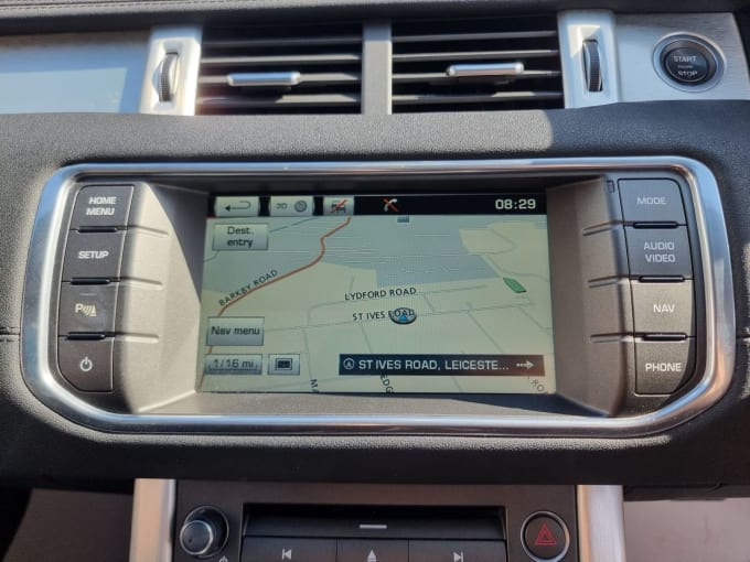 2025 Land Rover Range Rover Evoque