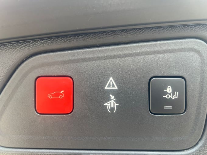 2025 Peugeot 3008