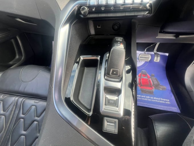 2025 Peugeot 3008