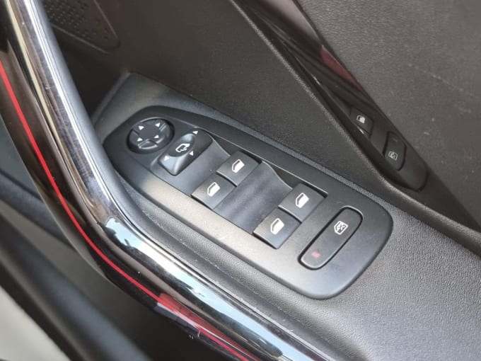 2025 Peugeot 2008