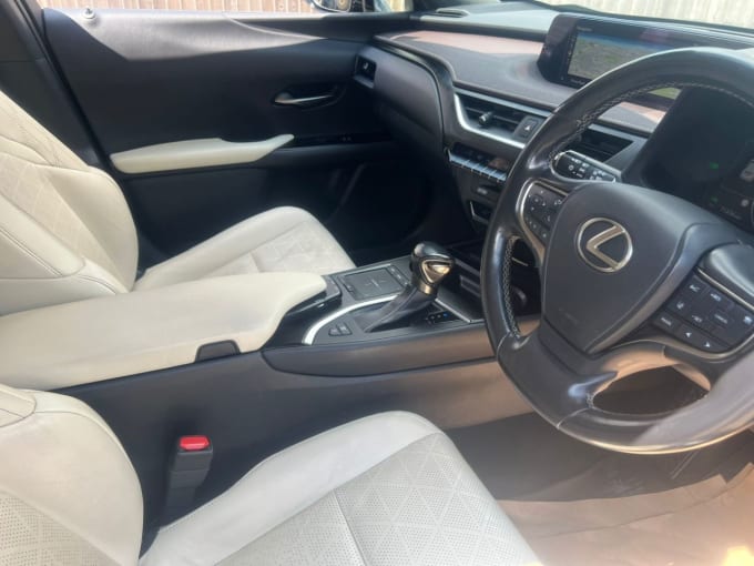 2025 Lexus Ux