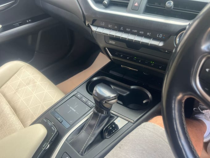 2025 Lexus Ux