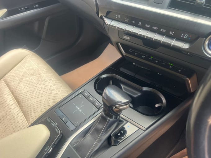 2025 Lexus Ux